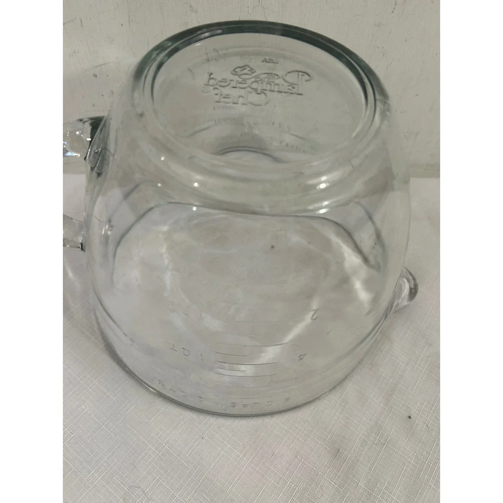 Pampered Chef Glass Batter Bowl 2 Quart Clear 8 Cup Measuring Mixing Bowl Unisex